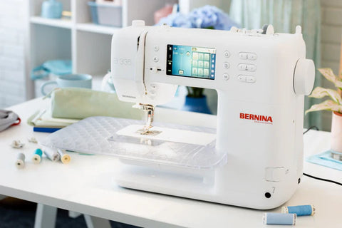 Bernina 335 (GEN 2) Sewing Machine (2025)